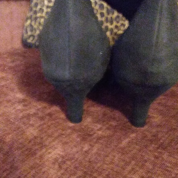 Black faux suede booties - Picture 5 of 5
